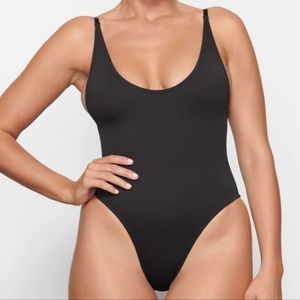 Skims Scoop Neck One Piece Swimsuit, Large NWT Black (Onyx)